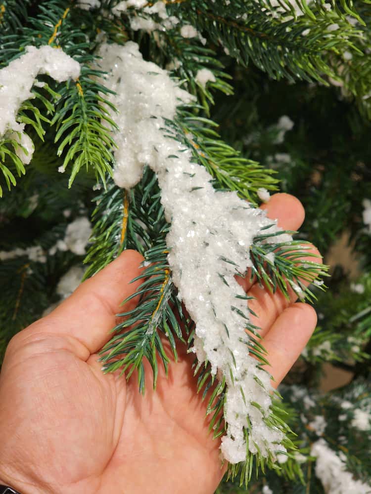 ÁRVORE PINHEIRO NEVADO SUPER REALISTA NASHVILLE 2614 GALHOS 2,25CM