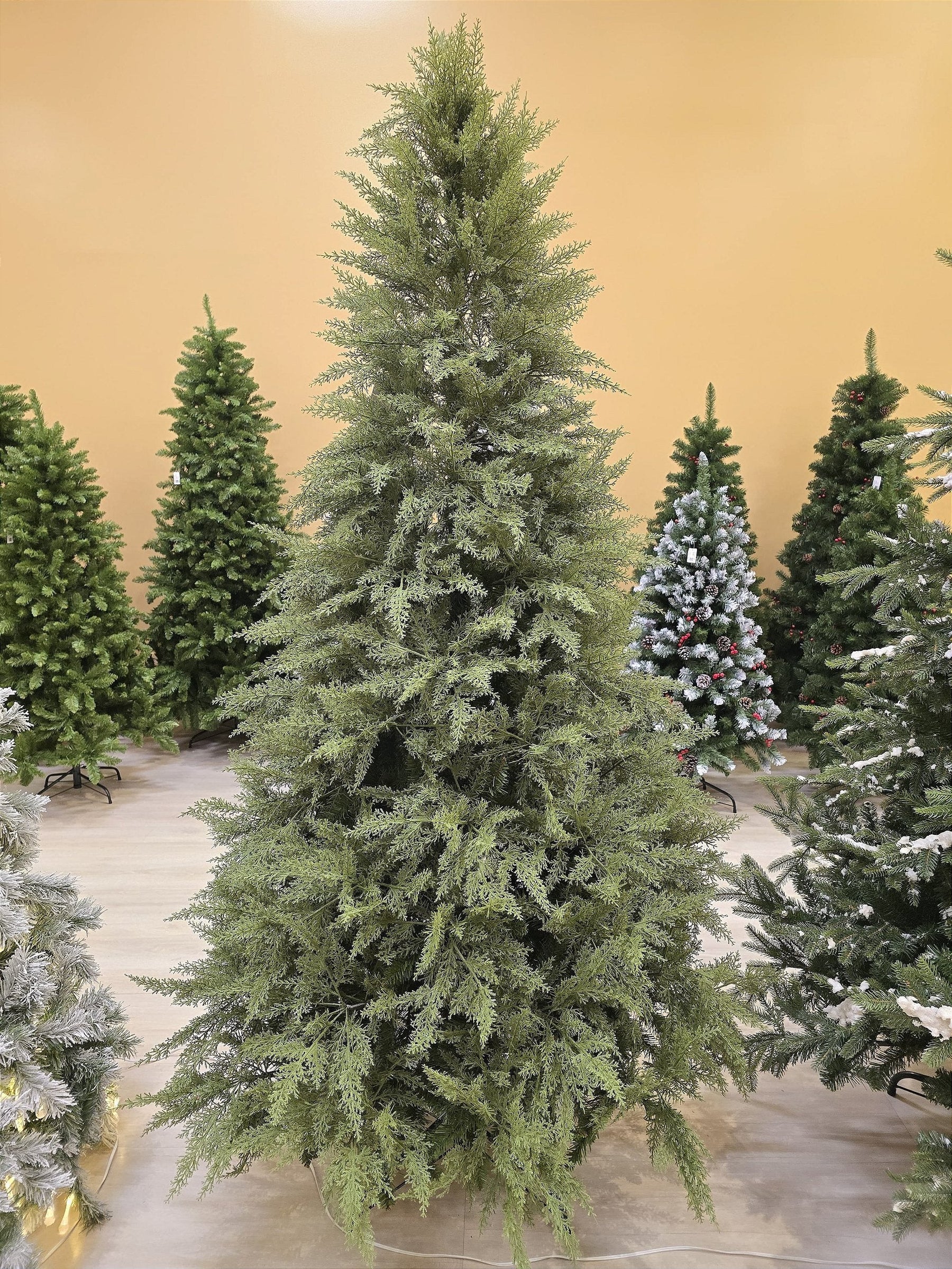 ÁRVORE PINHEIRO SUPER REALISTA NEW JERSEY 1240 GALHOS 2,10CM - PRÉ VENDA 2025